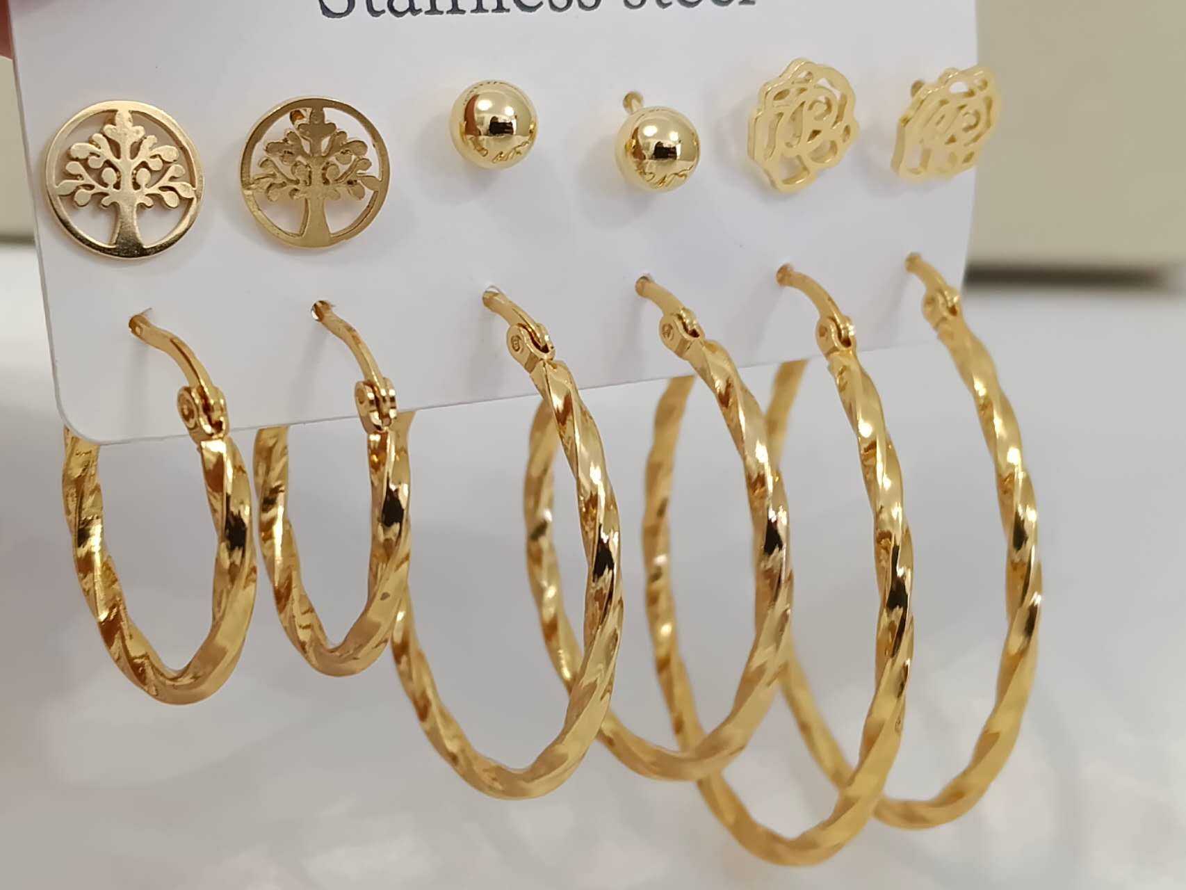 Set of 6 pairs of 18K gold-plated stainless steel earrings